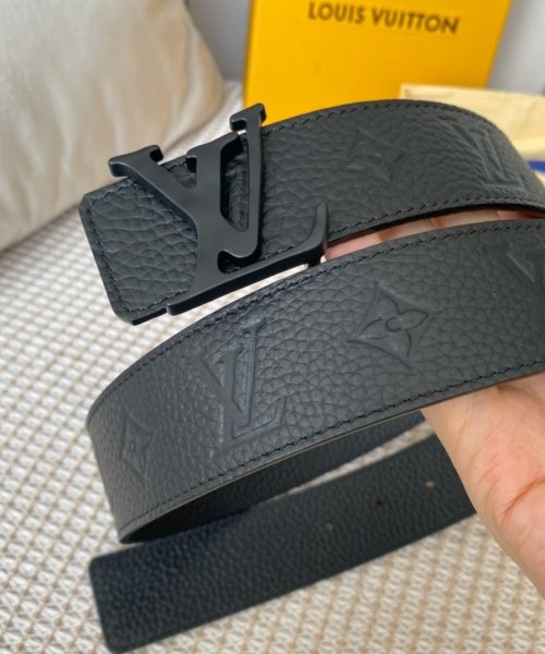 1:1 Replica Louis Vuitton Iconic Reversible LV Belt Black LV Women Belt