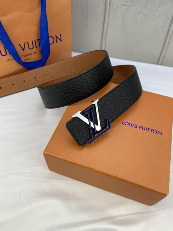 1:1 Replica Louis Vuitton Iconic Reversible LV Belt Black LV Women Belt