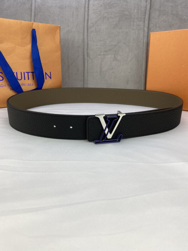1:1 Replica Louis Vuitton Iconic Reversible LV Belt Black LV Women Belt