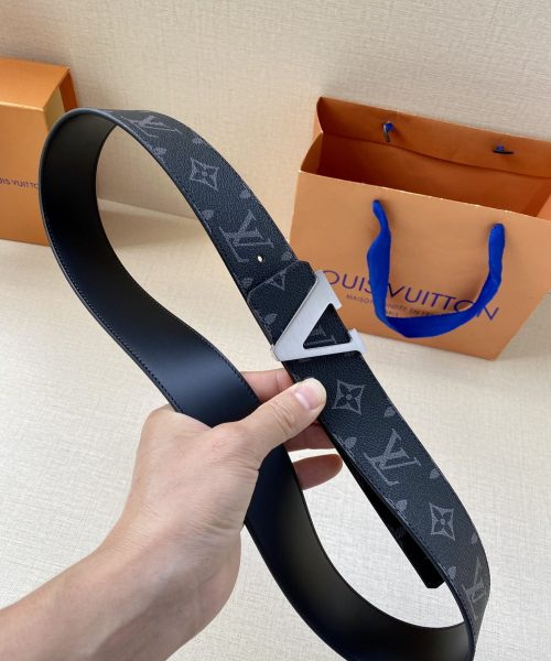 1:1 Replica Louis Vuitton Iconic Reversible LV Belt Black LV Women Belt