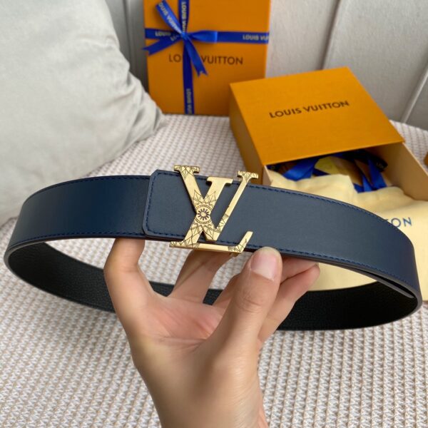1:1 Replica Louis Vuitton Iconic Reversible LV Belt Black LV Women Belt