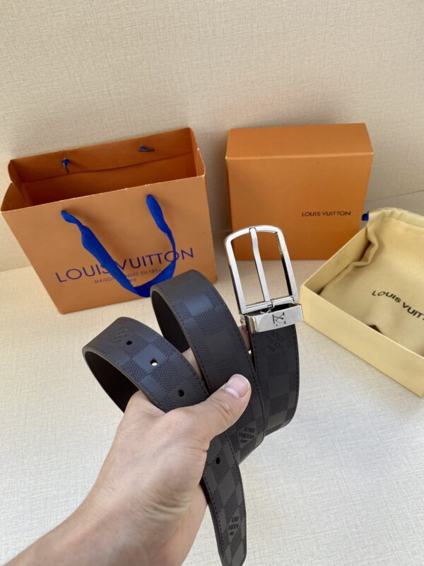 1:1 Replica Louis Vuitton Iconic Reversible LV Belt Black LV Women Belt