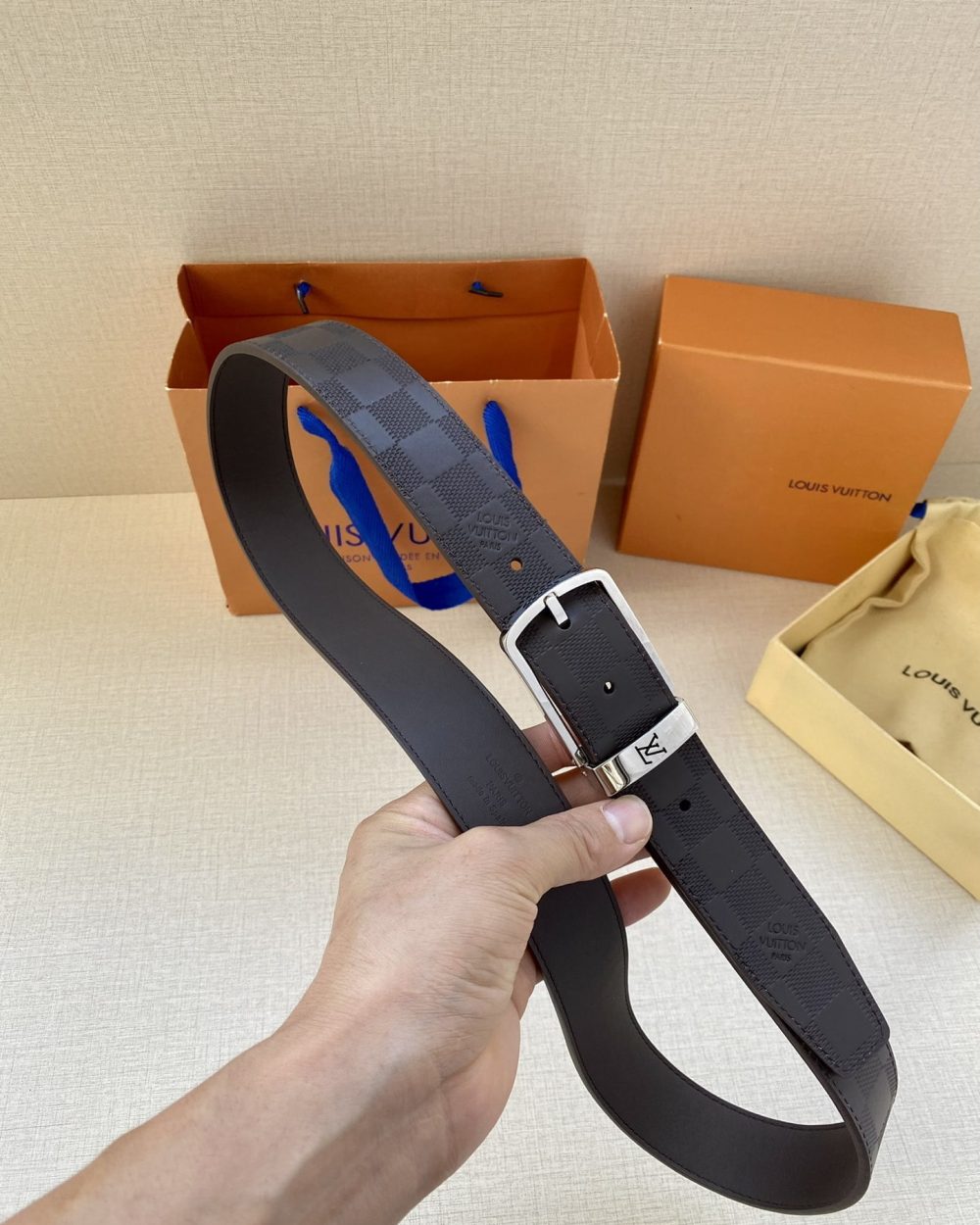 1:1 Replica Louis Vuitton Iconic Reversible LV Belt Black LV Women Belt