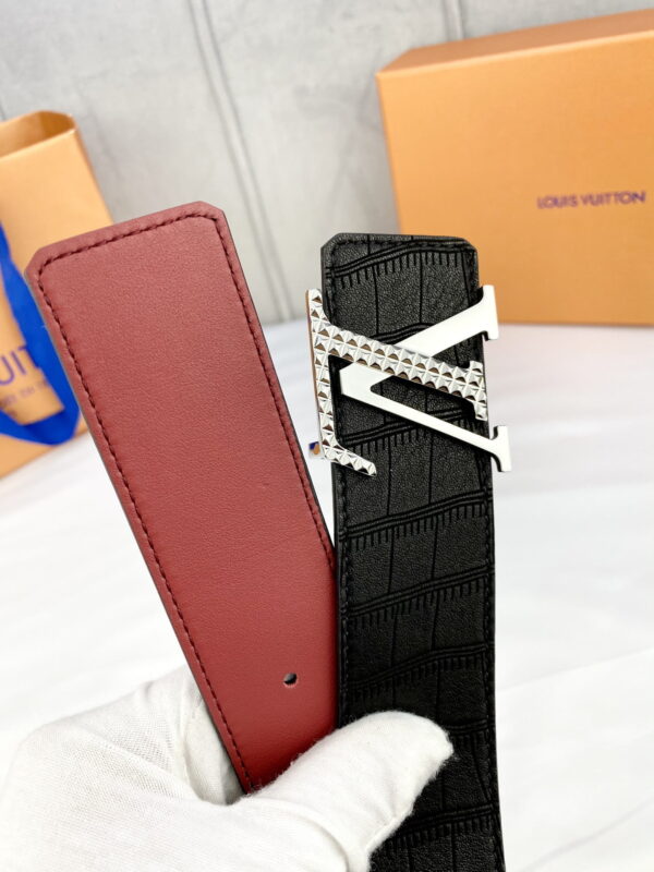 1:1 Replica Louis Vuitton Iconic Reversible LV Belt Black LV Women Belt