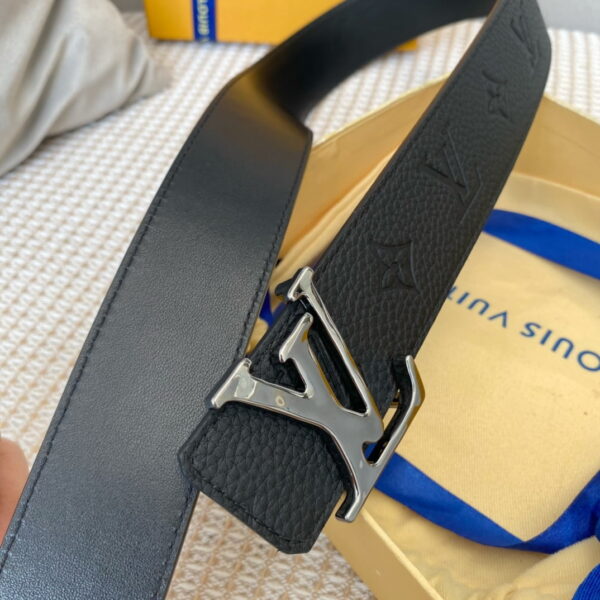 1:1 Replica Louis Vuitton Iconic Reversible LV Belt Black LV Women Belt