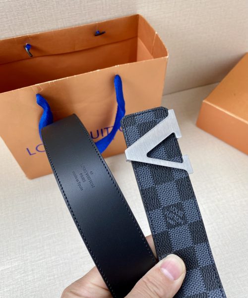 1:1 Replica Louis Vuitton Iconic Reversible LV Belt Black LV Women Belt