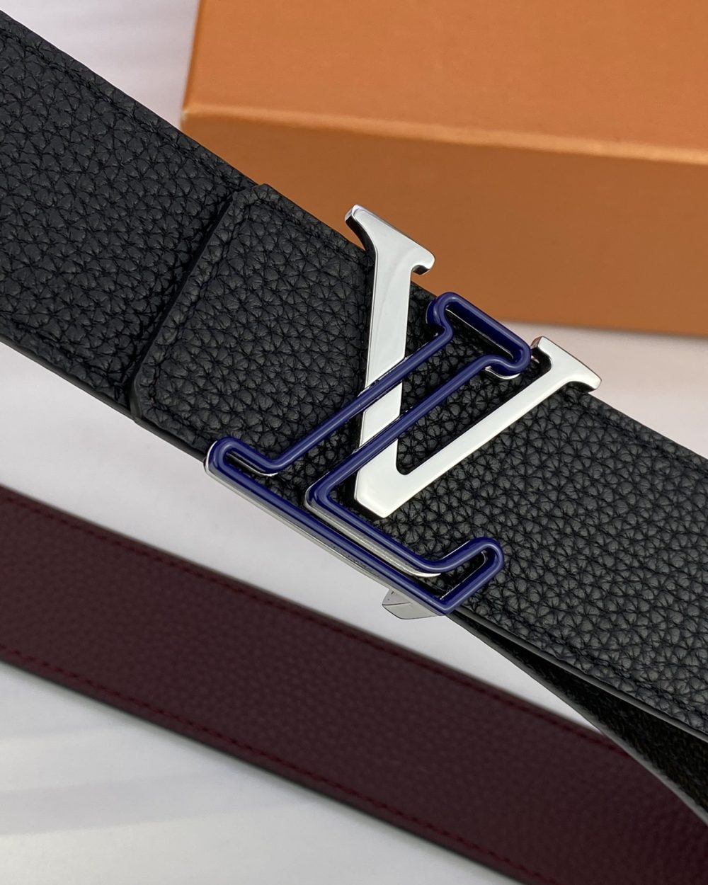 1:1 Replica Louis Vuitton Iconic Reversible LV Belt Black LV Women Belt