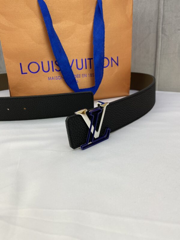 1:1 Replica Louis Vuitton Iconic Reversible LV Belt Black LV Women Belt