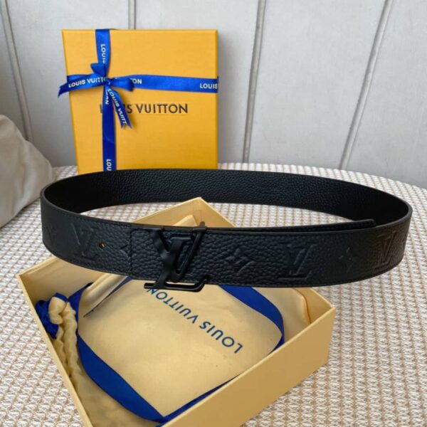 1:1 Replica Louis Vuitton Iconic Reversible LV Belt Black LV Women Belt