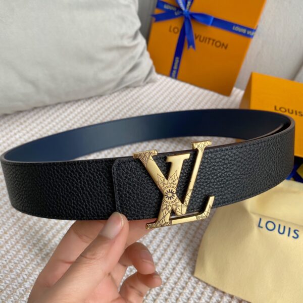1:1 Replica Louis Vuitton Iconic Reversible LV Belt Black LV Women Belt