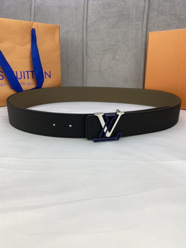 1:1 Replica Louis Vuitton Iconic Reversible LV Belt Black LV Women Belt