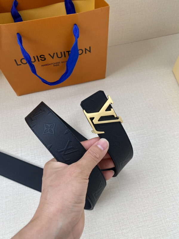 1:1 Replica Louis Vuitton Iconic Reversible LV Belt Black LV Women Belt