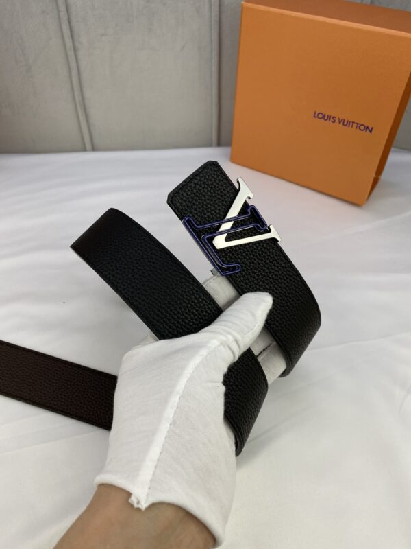 1:1 Replica Louis Vuitton Iconic Reversible LV Belt Black LV Women Belt