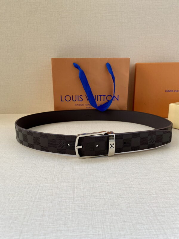 1:1 Replica Louis Vuitton Iconic Reversible LV Belt Black LV Women Belt
