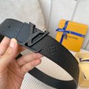 1:1 Replica Louis Vuitton Iconic Reversible LV Belt Black LV Women Belt