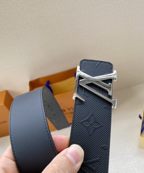 1:1 Replica Louis Vuitton Iconic Reversible LV Belt Black LV Women Belt