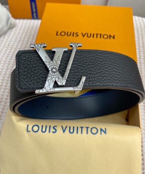 1:1 Replica Louis Vuitton Iconic Reversible LV Belt Black LV Women Belt