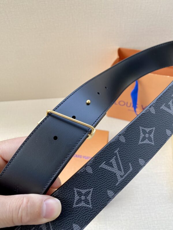 1:1 Replica Louis Vuitton Iconic Reversible LV Belt Black LV Women Belt