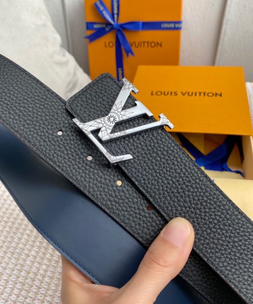1:1 Replica Louis Vuitton Iconic Reversible LV Belt Black LV Women Belt