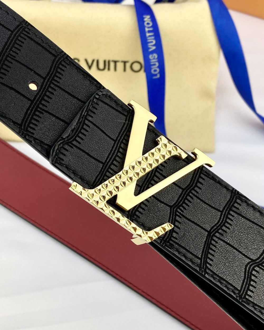 1:1 Replica Louis Vuitton Iconic Reversible LV Belt Black LV Women Belt