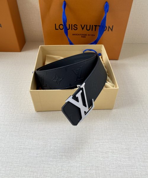 1:1 Replica Louis Vuitton Iconic Reversible LV Belt Black LV Women Belt