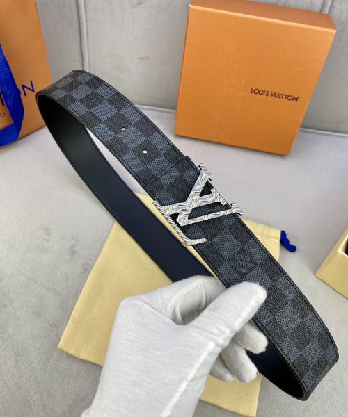 1:1 Replica Louis Vuitton Iconic Reversible LV Belt Black LV Women Belt