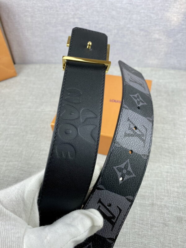 1:1 Replica Louis Vuitton Iconic Reversible LV Belt Black LV Women Belt
