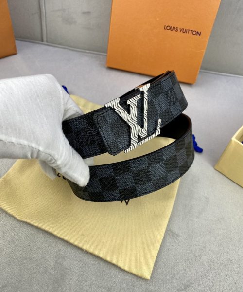 1:1 Replica Louis Vuitton Iconic Reversible LV Belt Black LV Women Belt