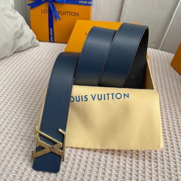 1:1 Replica Louis Vuitton Iconic Reversible LV Belt Black LV Women Belt