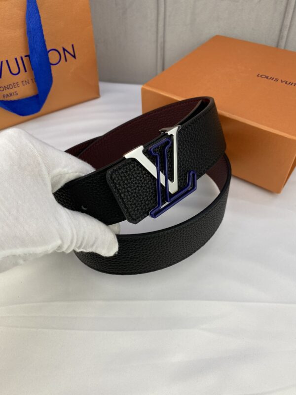 1:1 Replica Louis Vuitton Iconic Reversible LV Belt Black LV Women Belt