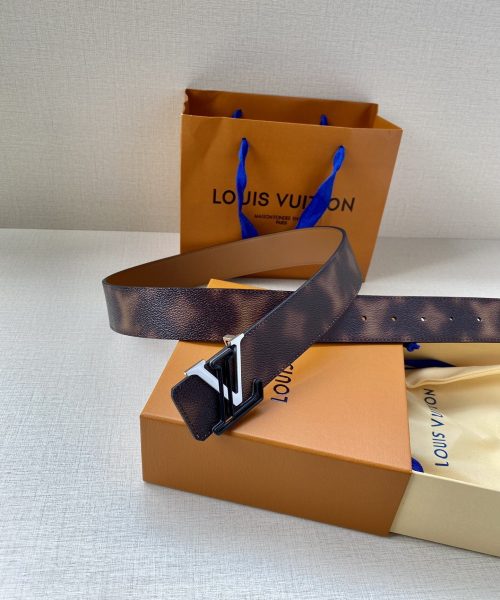 1:1 Replica Louis Vuitton Iconic Reversible LV Belt Brown LV Women Belt