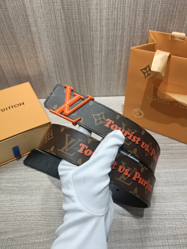 1:1 Replica Louis Vuitton Iconic Reversible LV Belt Brown LV Women Belt