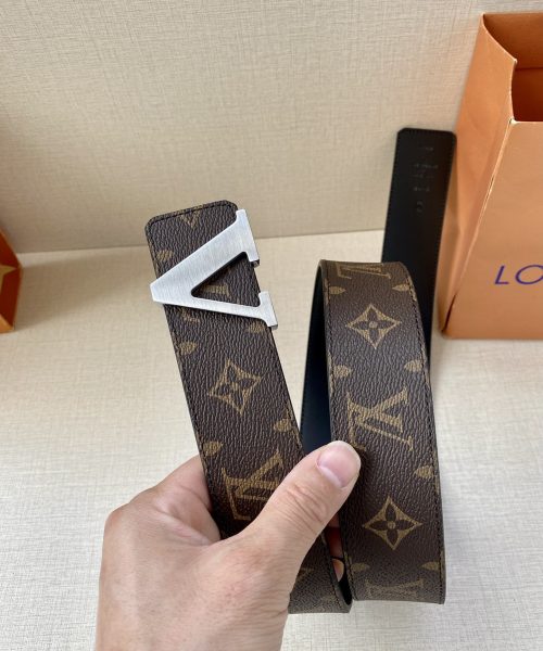 1:1 Replica Louis Vuitton Iconic Reversible LV Belt Brown LV Women Belt