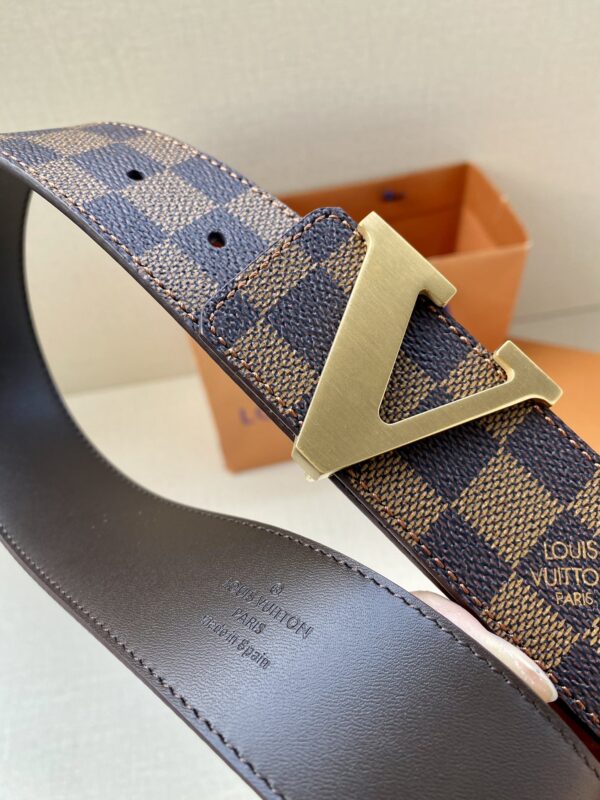1:1 Replica Louis Vuitton Iconic Reversible LV Belt Brown LV Women Belt