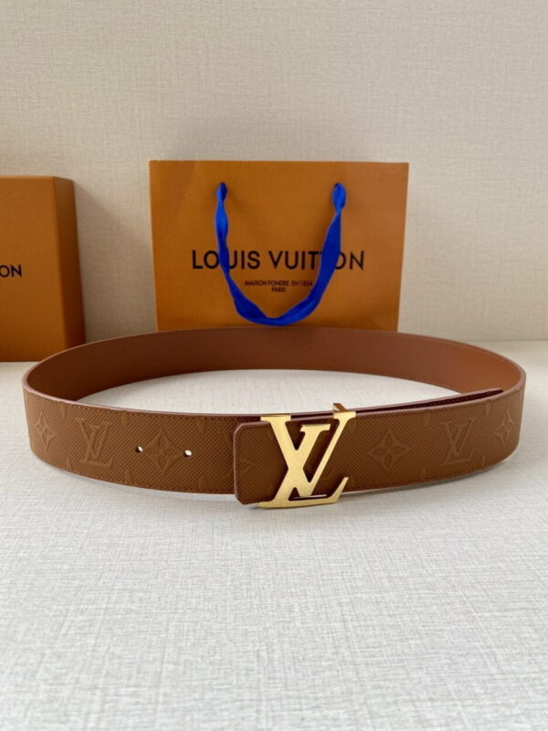 1:1 Replica Louis Vuitton Iconic Reversible LV Belt Brown LV Women Belt