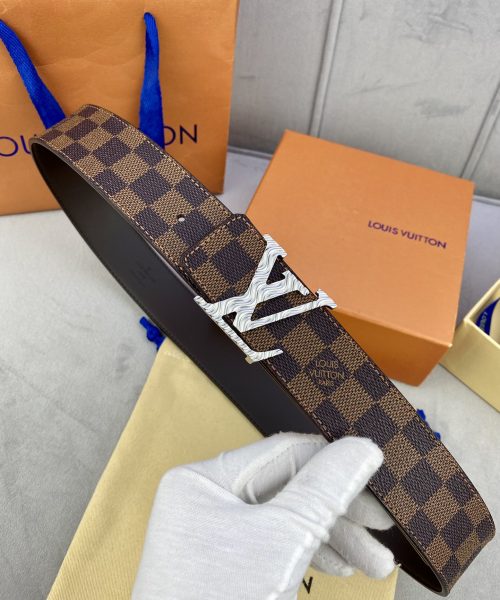 1:1 Replica Louis Vuitton Iconic Reversible LV Belt Brown LV Women Belt