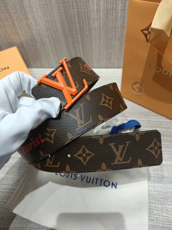 1:1 Replica Louis Vuitton Iconic Reversible LV Belt Brown LV Women Belt