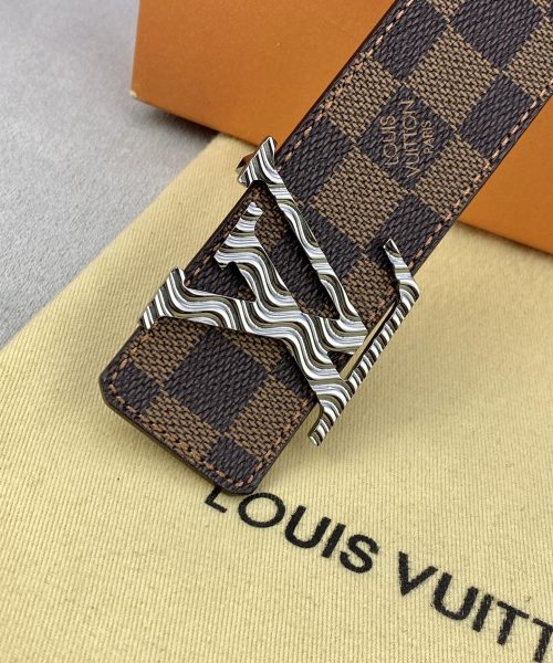 1:1 Replica Louis Vuitton Iconic Reversible LV Belt Brown LV Women Belt