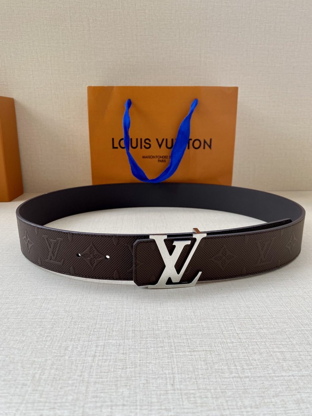 1:1 Replica Louis Vuitton Iconic Reversible LV Belt Brown LV Women Belt - Image 5