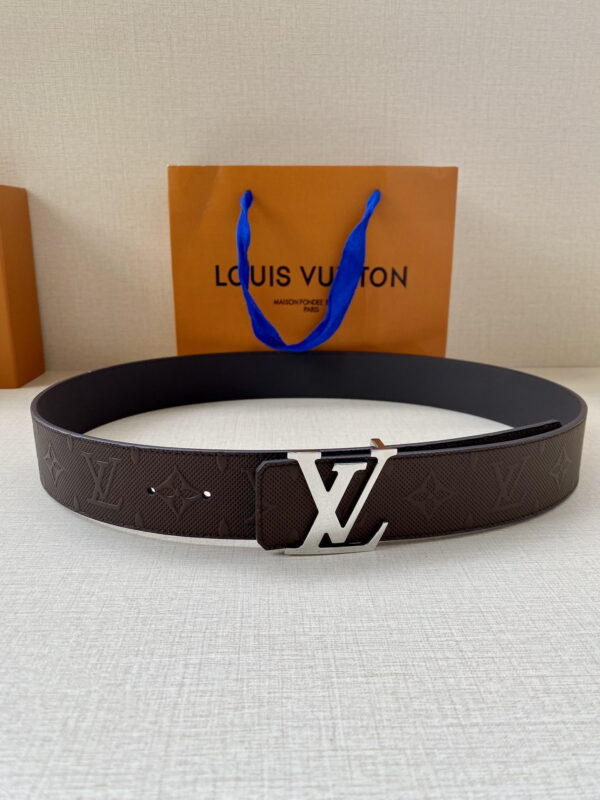 1:1 Replica Louis Vuitton Iconic Reversible LV Belt Brown LV Women Belt