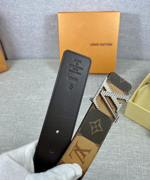 1:1 Replica Louis Vuitton Iconic Reversible LV Belt Brown LV Women Belt