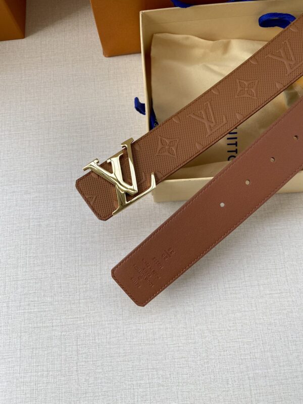 1:1 Replica Louis Vuitton Iconic Reversible LV Belt Brown LV Women Belt