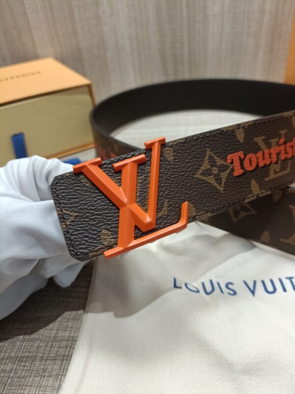1:1 Replica Louis Vuitton Iconic Reversible LV Belt Brown LV Women Belt