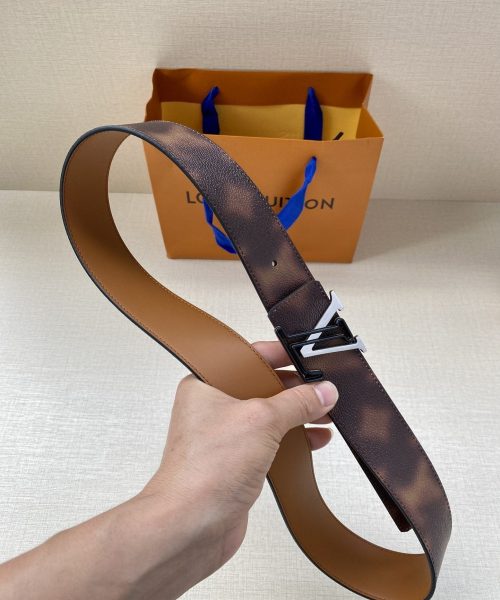 1:1 Replica Louis Vuitton Iconic Reversible LV Belt Brown LV Women Belt
