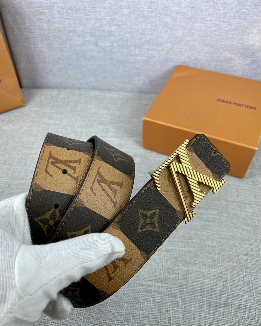 1:1 Replica Louis Vuitton Iconic Reversible LV Belt Brown LV Women Belt