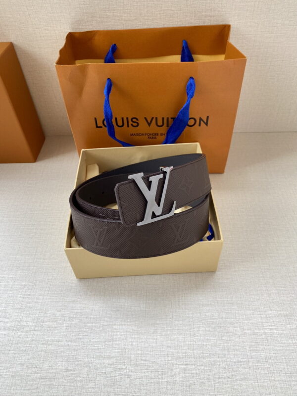 1:1 Replica Louis Vuitton Iconic Reversible LV Belt Brown LV Women Belt