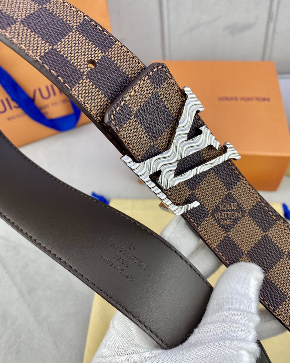 1:1 Replica Louis Vuitton Iconic Reversible LV Belt Brown LV Women Belt