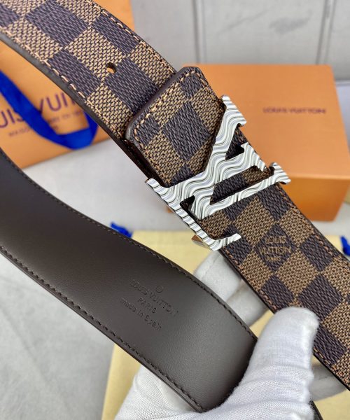 1:1 Replica Louis Vuitton Iconic Reversible LV Belt Brown LV Women Belt