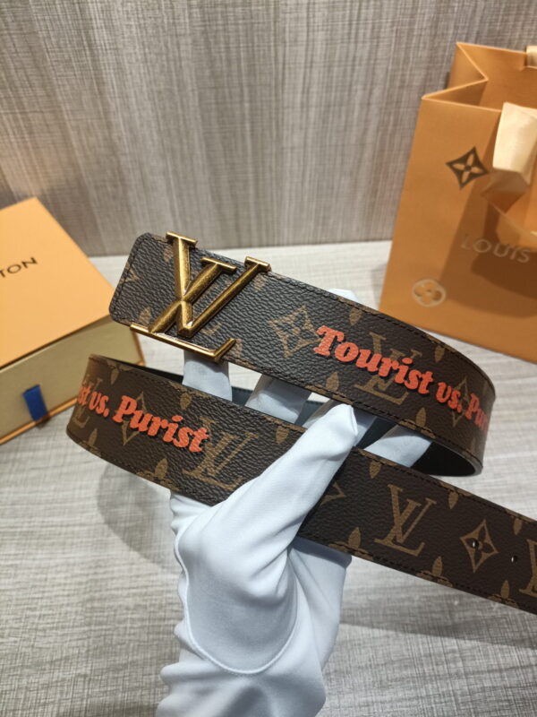 1:1 Replica Louis Vuitton Iconic Reversible LV Belt Brown LV Women Belt