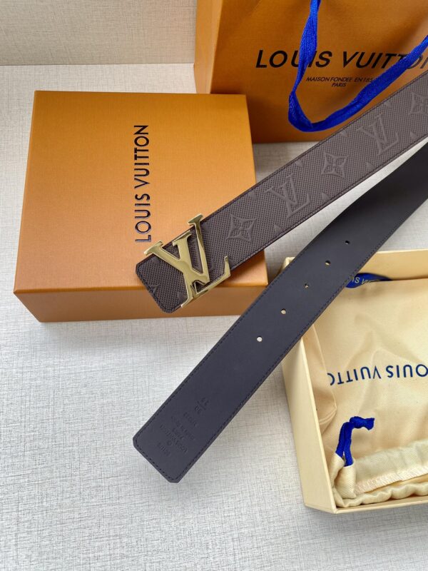 1:1 Replica Louis Vuitton Iconic Reversible LV Belt Brown LV Women Belt